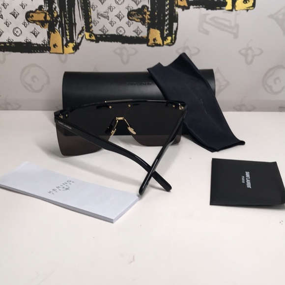 New Authentic Saint Laurent SL 537 Palace 001 – Black & Gold Shield Sunglasses main image 12